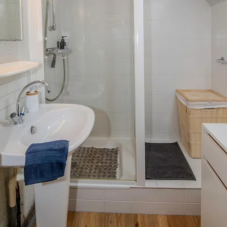 Le Cottage-cote Sauvage-plage-commerces-parking *